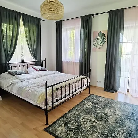 Wodna Ostoja Z Kominkiem Nad Jeziorem Selment Buczki Exterior photo